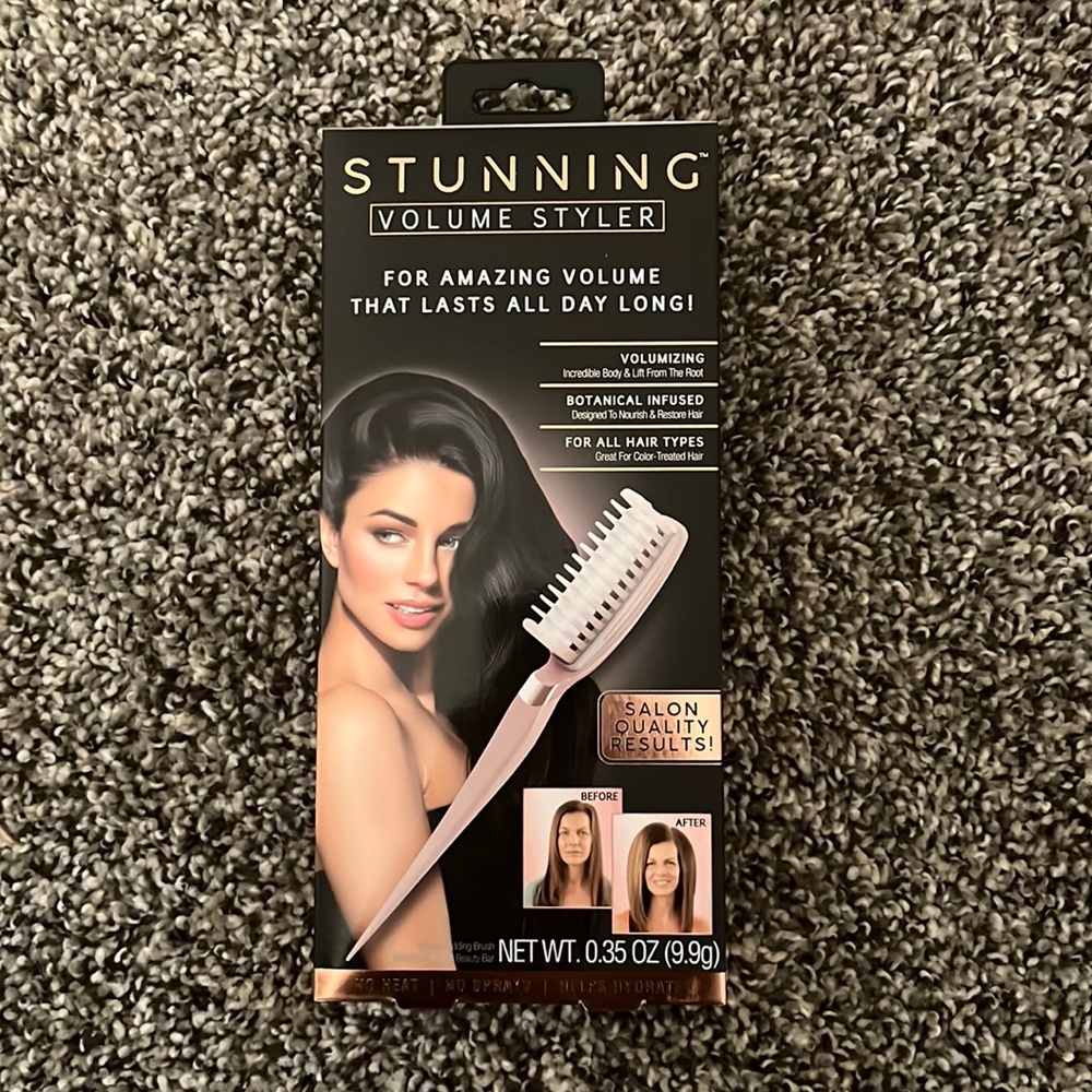 Stunning Volume Styler Volumizing Hair Brush Volume Adding Lasts All Day Long!
